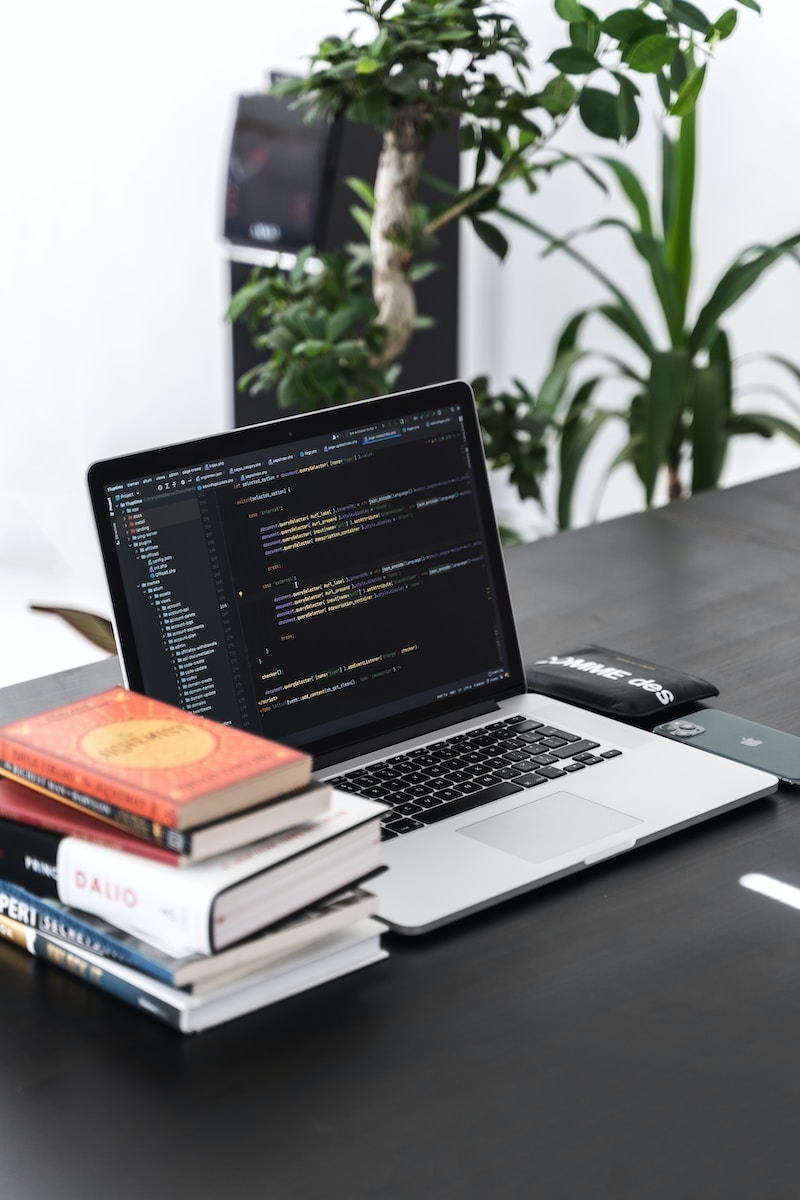 Bærbar datamaskin brukt til WordPress-utvikling